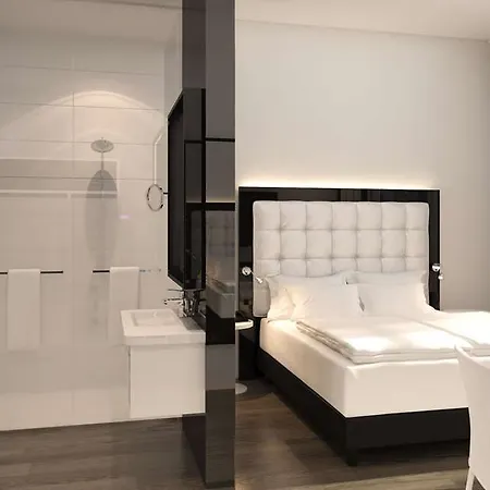 Innside By Melia Frankfurt Ostend Otel 4*