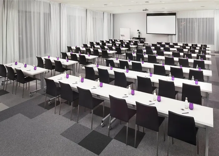 Отель Innside By Melia Frankfurt Ostend 4*