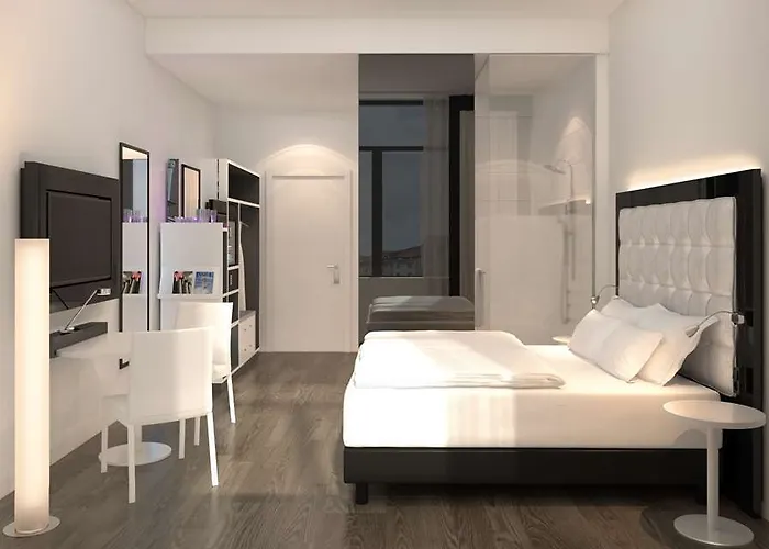 Hotel Innside By Melia Frankfurt Ostend 4*