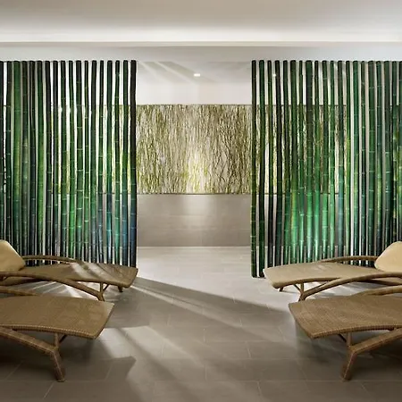 Innside By Melia Frankfurt Ostend Hotel 4*